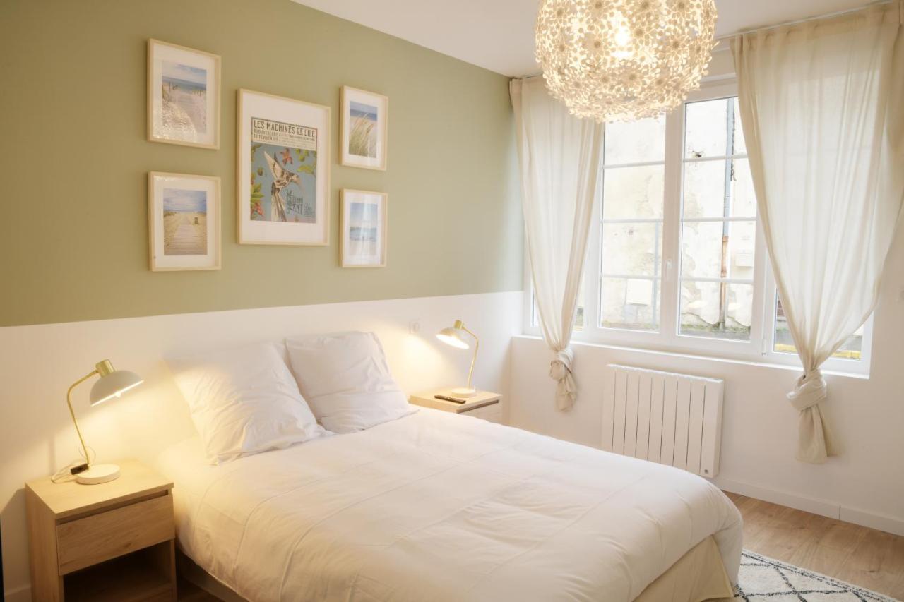 T2 avec verrière situé en hyper centre avec wifi, Netflix, linge, draps, savons et serviettes fournis Cognac Exterior foto