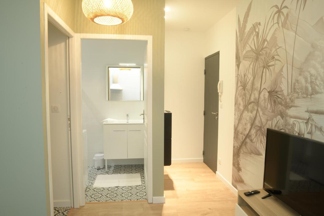 T2 avec verrière situé en hyper centre avec wifi, Netflix, linge, draps, savons et serviettes fournis Cognac Exterior foto