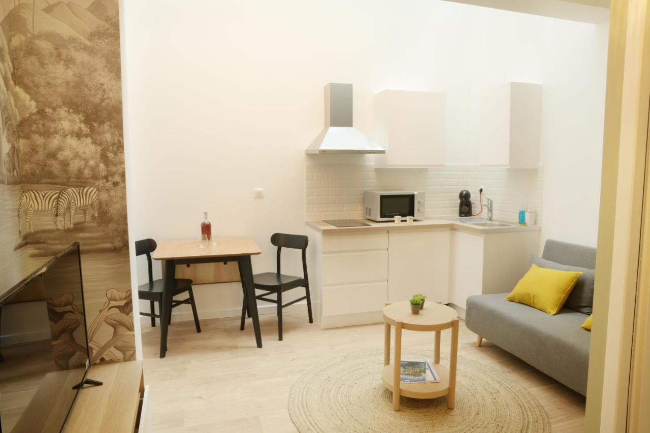 T2 avec verrière situé en hyper centre avec wifi, Netflix, linge, draps, savons et serviettes fournis Cognac Exterior foto